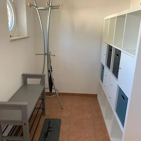 Apartment In Ruhig, Modern Und Stadtnah Mit Blick Ins Grüne *