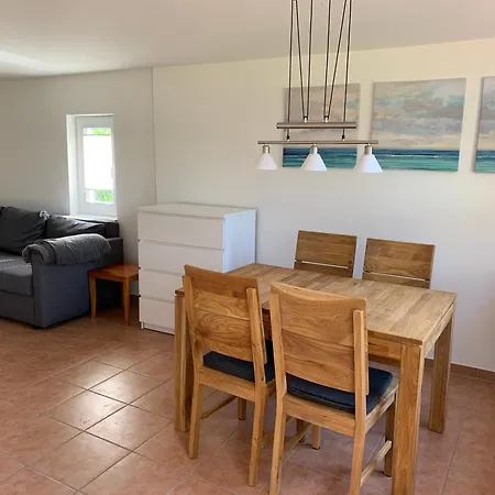 In Ruhig, Modern Und Stadtnah Mit Blick Ins Grüne Schwerin (Mecklenburg-Vorpommern)